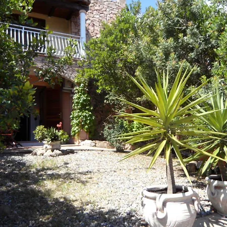 Sardinian House At Budoni 올비아